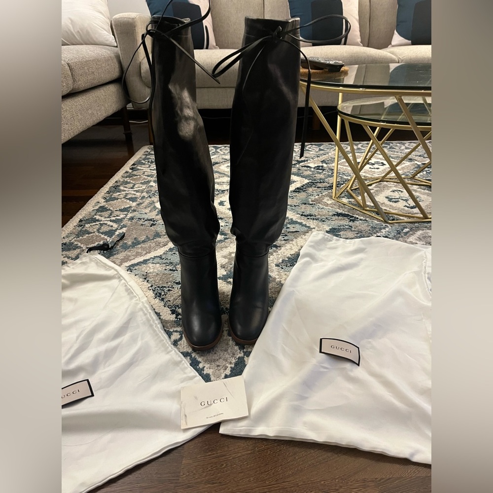 Gucci Lisa Leather Knee-High Boot w/ Original Dust bags **LIKE NEW**